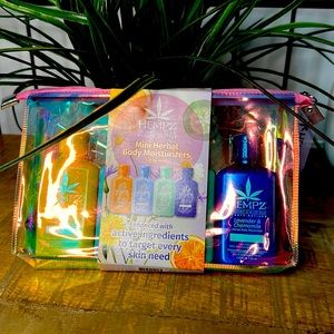 HEMPZ (4) lotions in bag